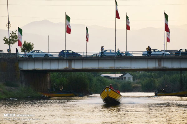 تفریح مسافران تابستانی در مرز ایران و آذربایجان