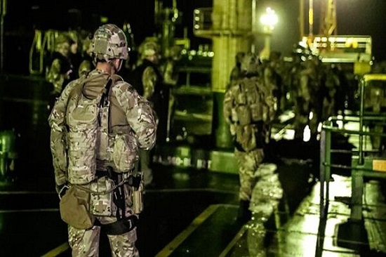 انتقاد ناخدای «گریس ۱» از خشونت نظامیان انگلیسی