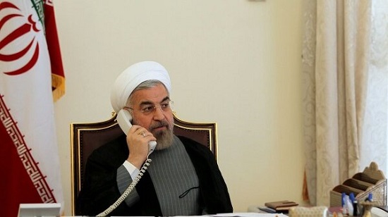 روحانی به مکرون: روابط بانکی و نفتی، عادی شود