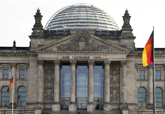 آلمان: تحریم ظریف نفی راه‌حل‌ دیپلماتیک است