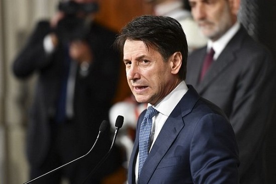 دولت ایتالیا با استعفای نخست‌وزیر سقوط کرد