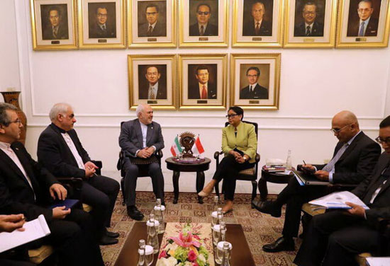 ظریف با وزیر امور خارجه اندونزی دیدار کرد
