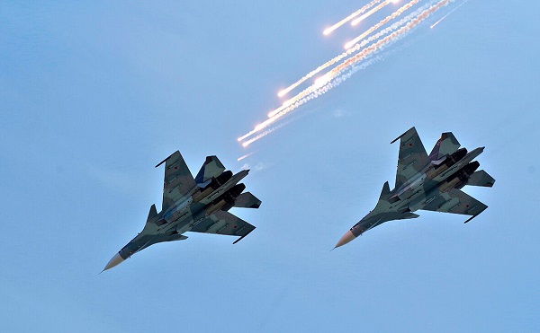 برخورد دو جنگنده در آسمان روسیه