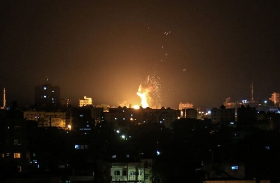 اسرائیل، نوار غزه را بمباران کرد