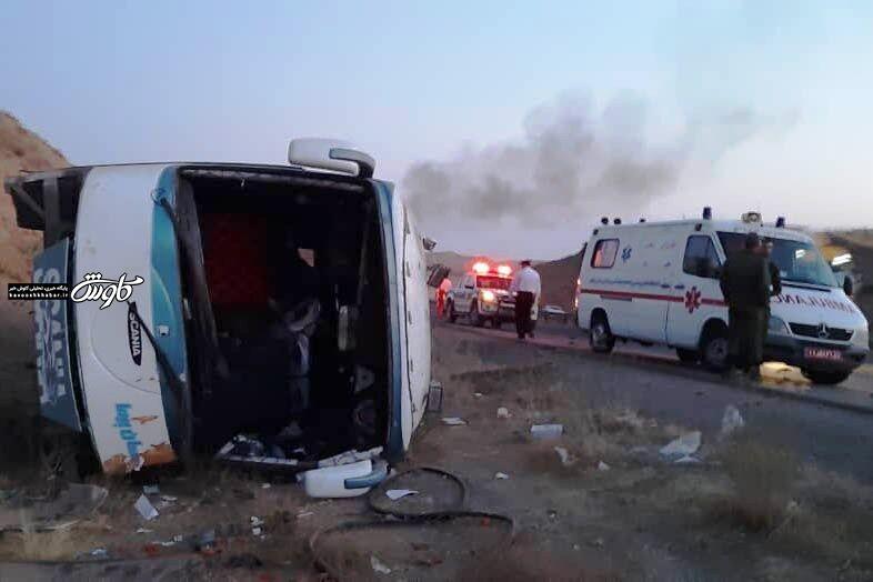 واژگونی اتوبوس در جاده آبادان – ماهشهر با یک کشته و ۲۱ مصدوم