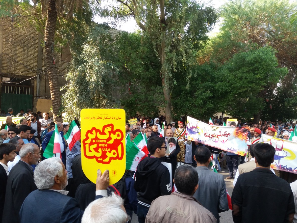 راهپیمایی حمایت از اقتدار و امنیت کشور در اهواز برگزار شد
