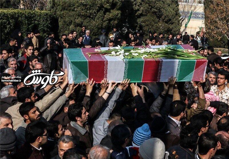 پیکر شهید عباس‌نژاد از شهدای سانحه هوایی در اهواز تشییع شد