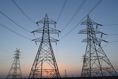 سنکرون سازی برق ایران و عراق از طریق شبکه برق خوزستان یکی از دستاوردهای برتر برق کشور