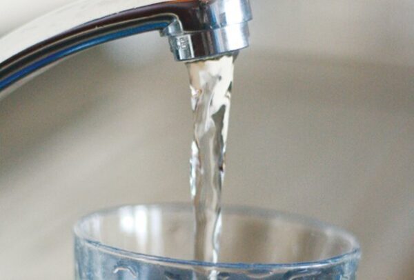 آب تولیدشده در شهر اهواز مطابق استانداردهای ملی است/ تکذیب تلاقی آب و فاضلاب در اهواز