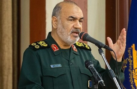 فرمانده کل سپاه: در خصوص تحرکات اخیر آمریکا در منطقه ایران هیچ نگرانی ندارد / برای هرگونه واکنش آماده هستیم