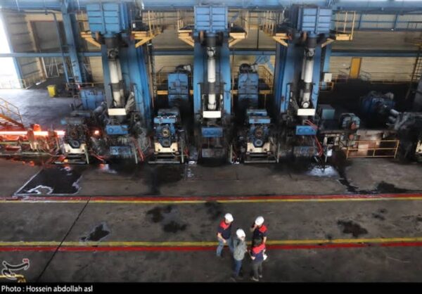تامین نیاز پروژه راهبردی گوره به جاسک با تخصص ایرانی / کشور در تولید ورق‌های عریض فولادی بی‌نیاز شد‌