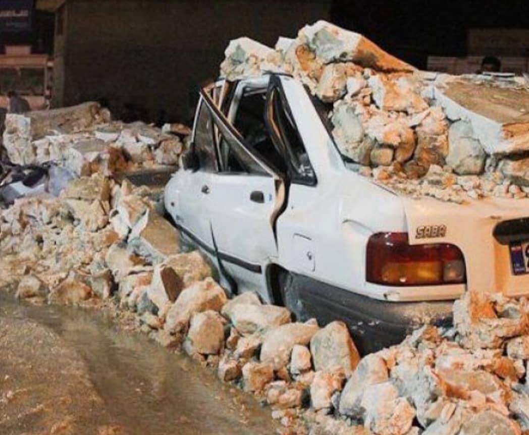 نماینده کهگیلویه و بویراحمد: زندگی مردم منطقه زلزله زده دچار وضعیت بحرانی شده است