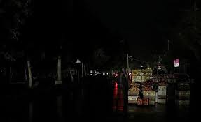 قطع برق بازار مرکزی شهر اهواز برای جلوگیری از تجمع