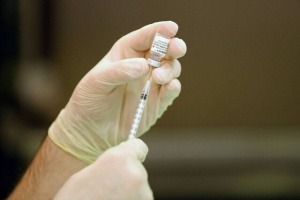 از مراجعه به مراکز واکسیناسیون بدون اطلاع قبلی خودداری کنید/ محموله جدید واکسن در راه