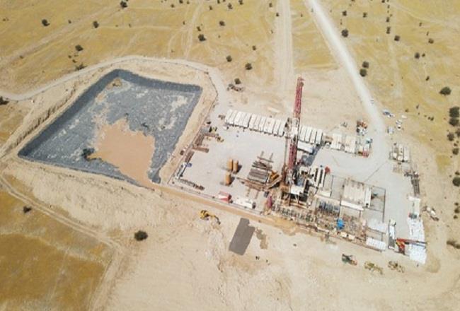 آغاز عملیات اجرایی طرح توسعه میدان نفتی منصور‌آباد