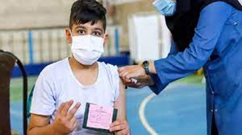 واکسیناسیون دانش آموزان خوزستانی به حد مطلوب نرسیده/ آیا از بازگشایی مدارس جلوگیری می شود؟