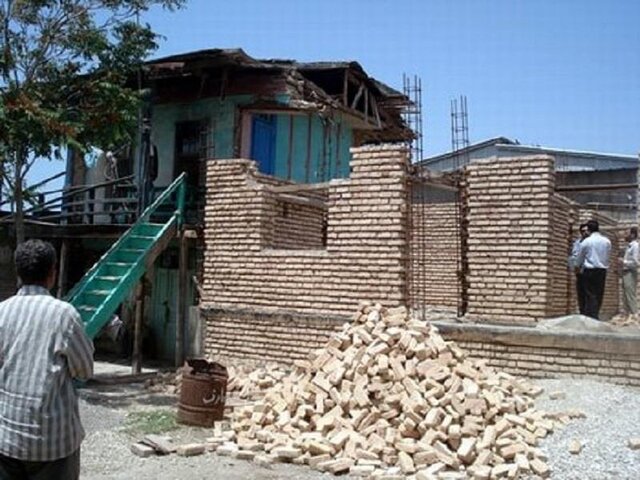 از بازسازی منازل زلزله زده اندیکا چه خبر؟