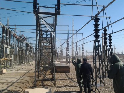 شستشوی پست‌های برق فوق‌توزیع در جنوب خوزستان