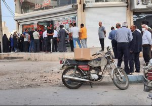 صف‌های طولانی در خوزستان برای خرید مرغ/ معاون استاندار:هر کس مرغ بخواهد تلفن بنده را بدهید!