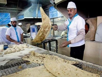 خبرگزاری دولت: قیمت نان تغییری نکرده؛ فقط در نانوایی‌های آزادپزِ تهران، قم و کرمانشاه افزایش یافته/ اکنون سنگک در کشور تا ۶ هزار تومان فروخته می‌شود