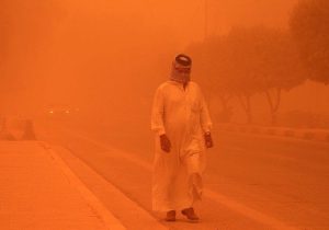 بیش از ۱۲ هزار خوزستانی بر اثر گرد و غبار به مراکز درمانی مراجعه کردند