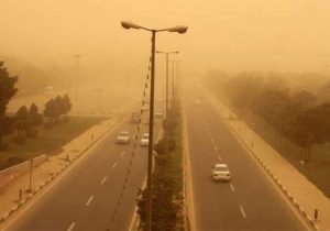 کاهش دید افقی در شهرهای سراسر خوزستان به دلیل گرد و غبار