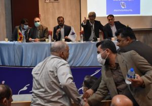 تنش در جلسه صنعتگران با معاون وزیر صمت/ تولیدکنندگان خوزستانی: رئیس صمت را عوض کنید+فیلم