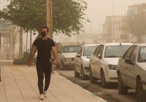 گردوغبار، بانک‌های خوزستان را در روز سه شنبه تعطیل کرد