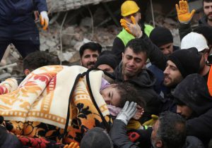 کشته ها و مجروحان زلزله ترکیه و سوریه از ۱۰۰ هزار نفر گذشت