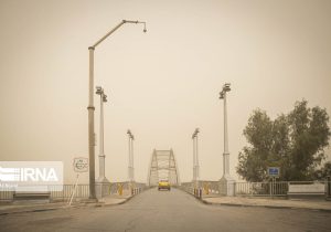 توده گرد و غبار در راه خوزستان/ تاثیر سامانه بارشی در مناطق شمالی و شرقی استان