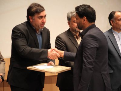 رتبه برتر روابط عمومی شرکت برق منطقه‌ای خوزستان در جشنواره وزارت نیرو