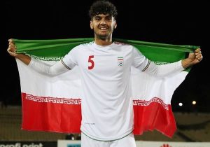 منصوریان: قطری‌ها به محمد‌امین حزباوی پیشنهاد شهروندی داده‌ند تا او برای تیم ملی قطر بازی کند 