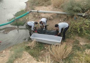 خارج کردن سه جسد از رودخانه کارون اهواز