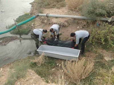 خارج کردن سه جسد از رودخانه کارون اهواز