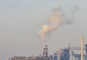 محیط زیست خوزستان: شرکت کربن ایران تا پایان شهریورماه برای اعلام برنامه زمانبندی جابجایی فرصت دارد