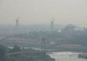 خنجر آلودگی هوا بر گلوی مردم‌ خوزستان؛ چرا با متخلفان برخورد نمی‌شود؟