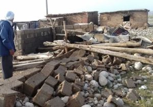 هلال احمر: به بیش از ۱۰۰ نفر از حادثه‌دیدگان طوفان در لالی و اندیمشک امدادرسانی شد